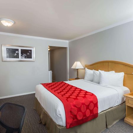 Ramada By Wyndham Duncan Cowichan Valley Esterno foto