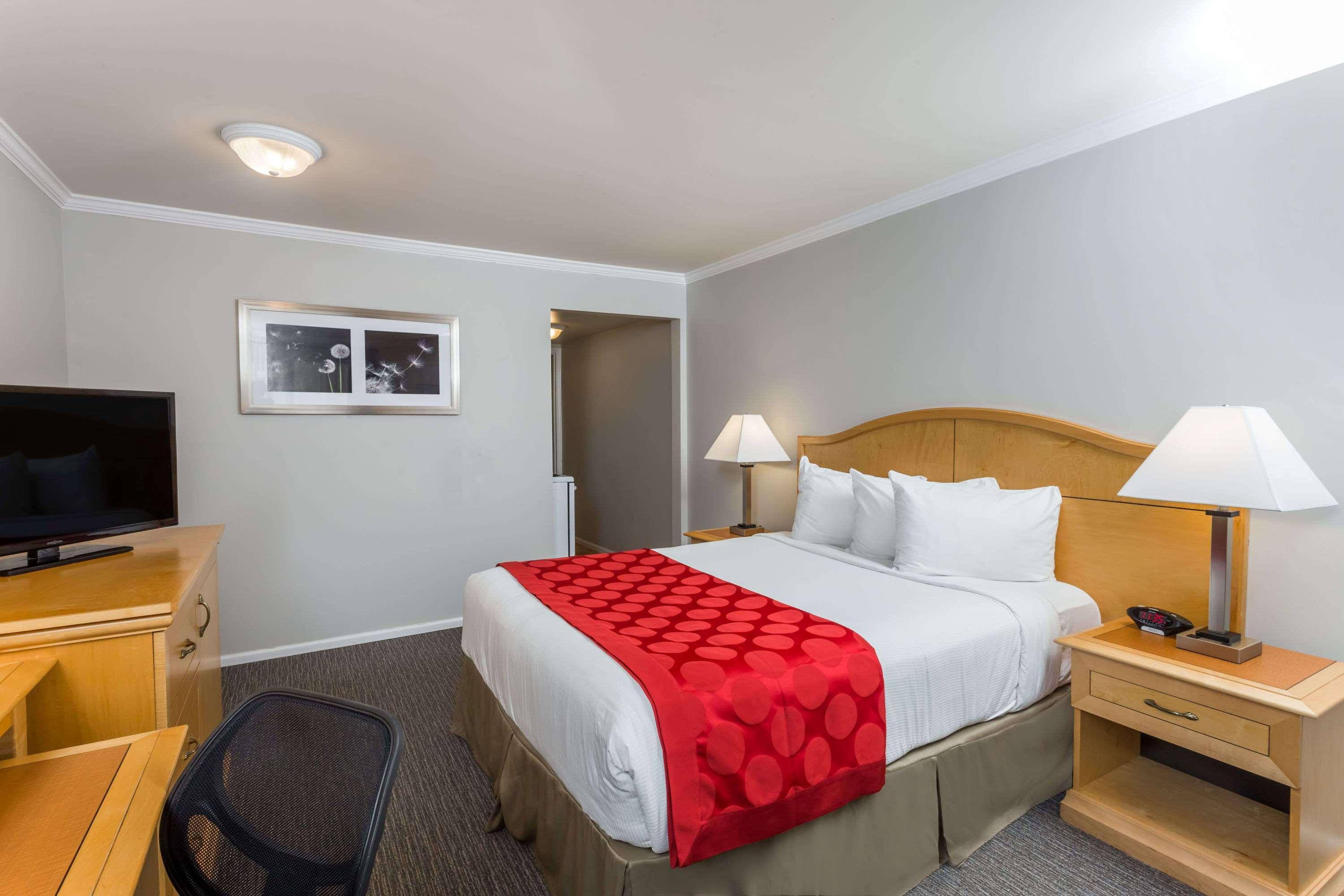 Ramada By Wyndham Duncan Cowichan Valley Esterno foto