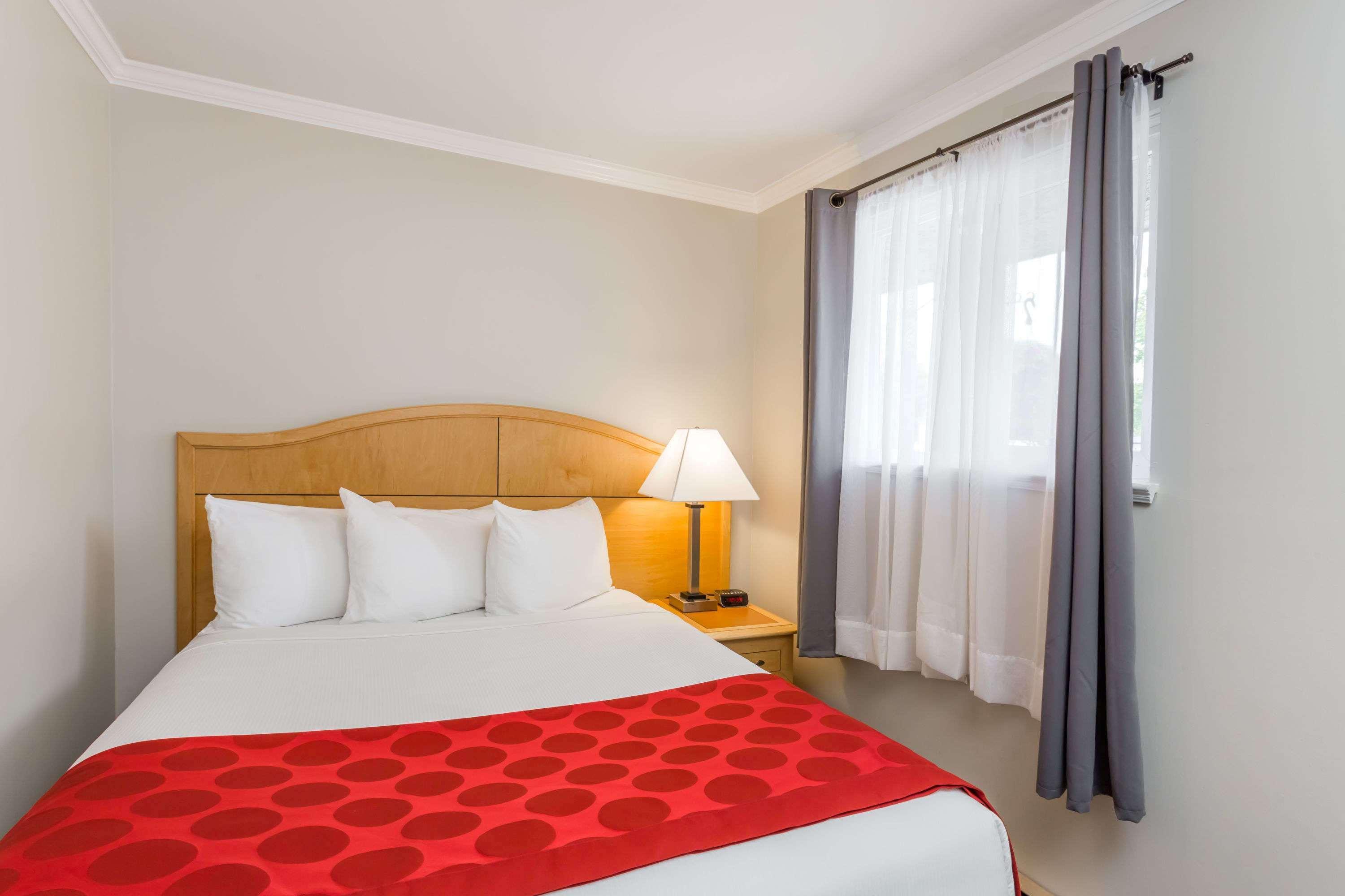 Ramada By Wyndham Duncan Cowichan Valley Esterno foto