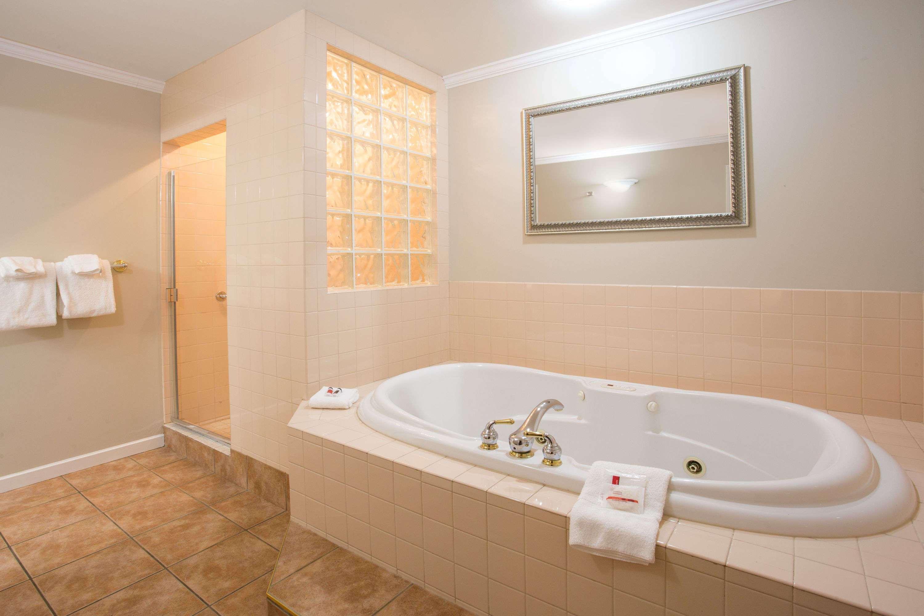 Ramada By Wyndham Duncan Cowichan Valley Esterno foto