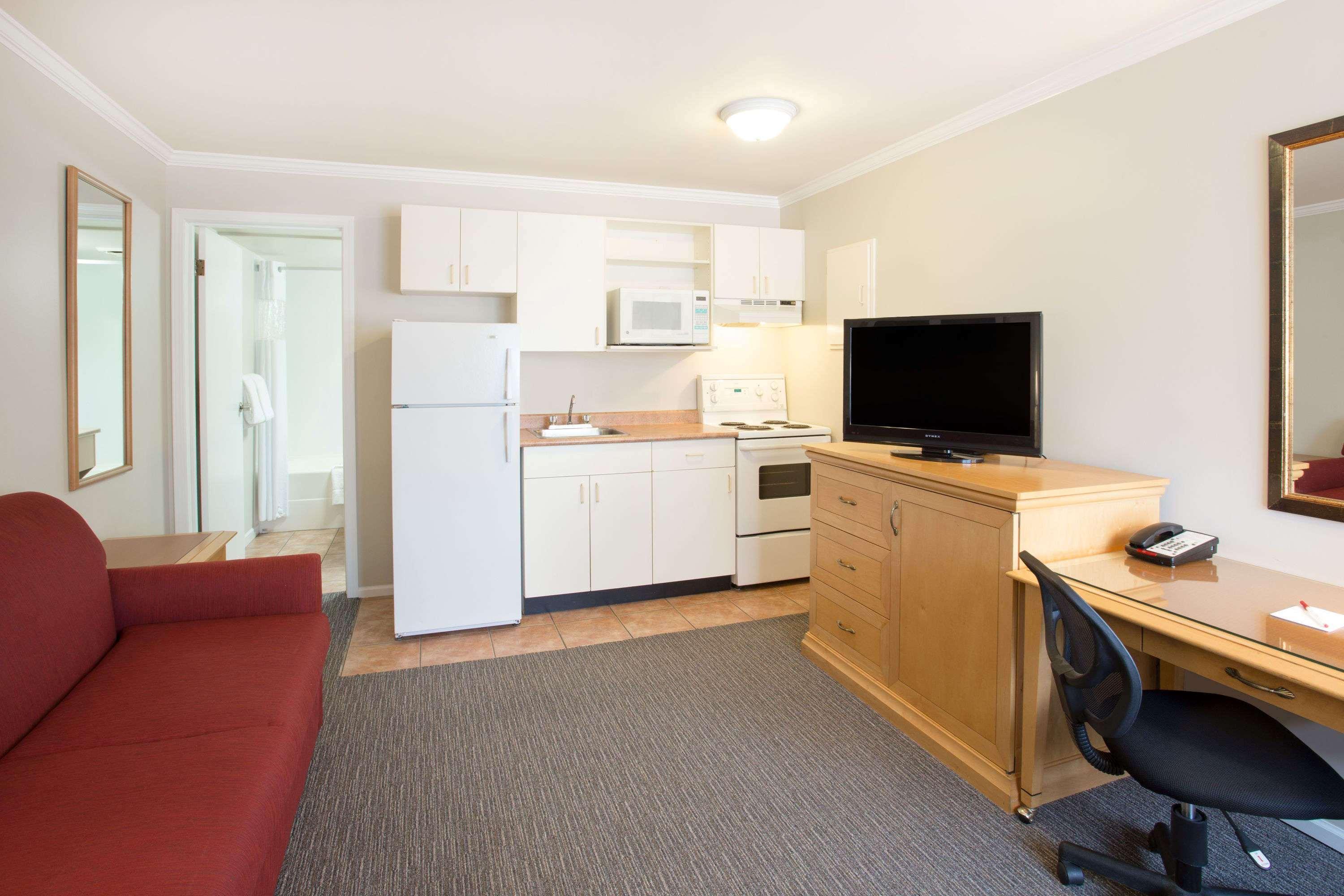 Ramada By Wyndham Duncan Cowichan Valley Esterno foto