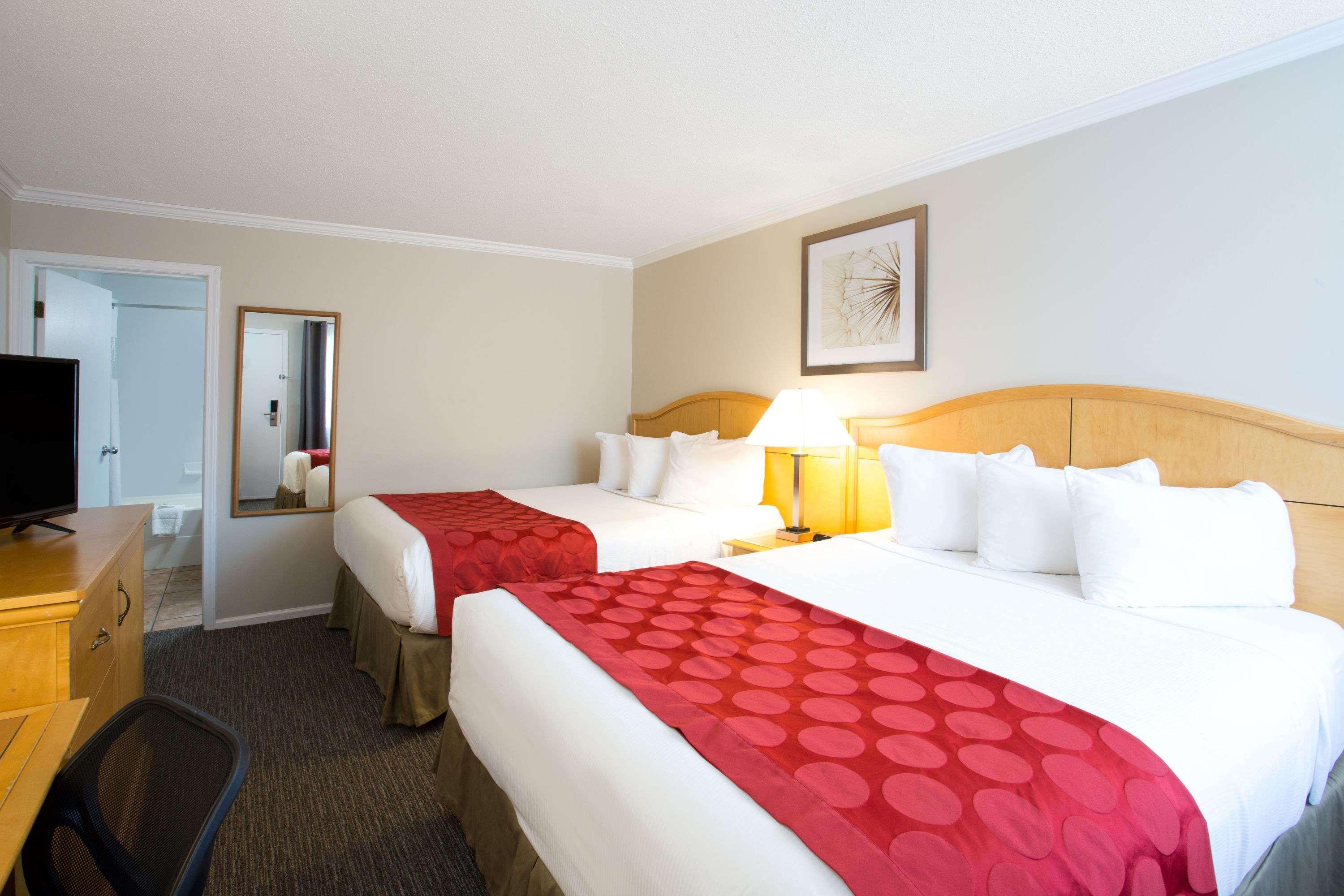 Ramada By Wyndham Duncan Cowichan Valley Esterno foto