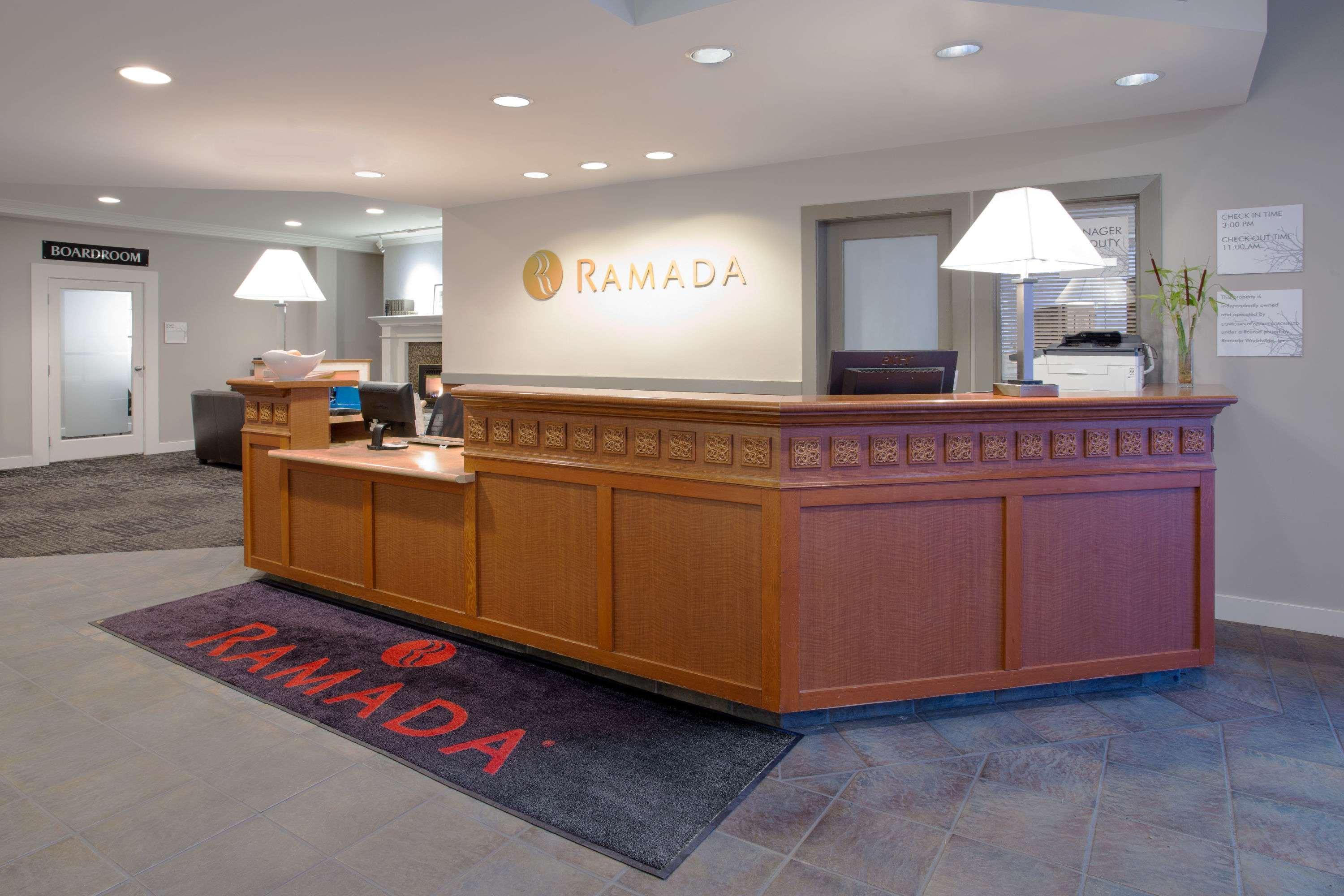 Ramada By Wyndham Duncan Cowichan Valley Esterno foto